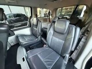 Voyager Chrysler Grand voyager 2.8 crd LIMITED 7 PLACES 2011 occasion 83830 Bargemon