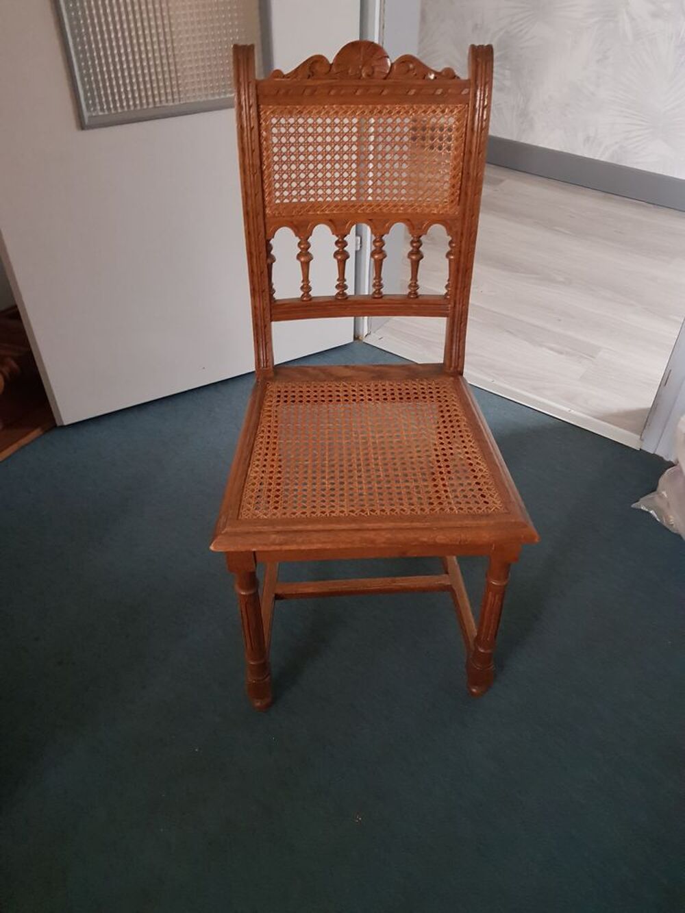 meuble ancien , &amp; table et 4 chaise Meubles