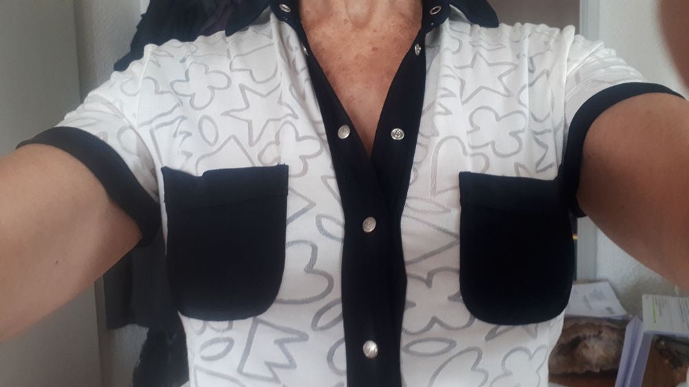 Haut J.C de Castelbajac - 38/40 - ETAT IMPECCABLE Vtements