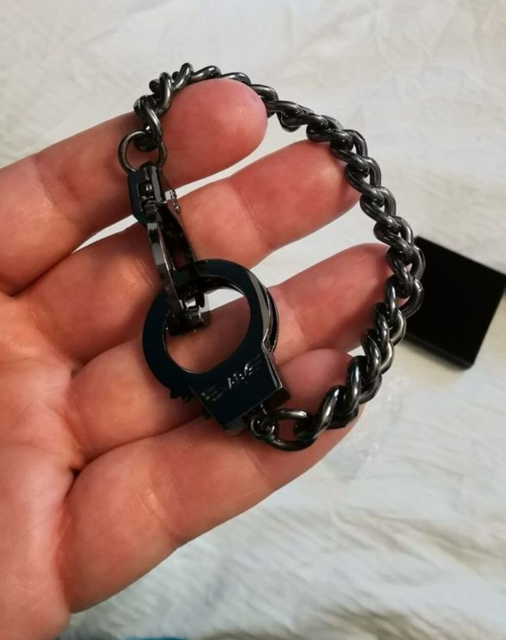 BRACELET MENOTTES Bijoux et montres