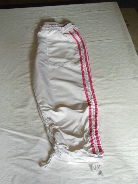 Pantacourt sport, Blanc et rose, Taille 1 (14�ans) TBE 5 Bagnolet (93)