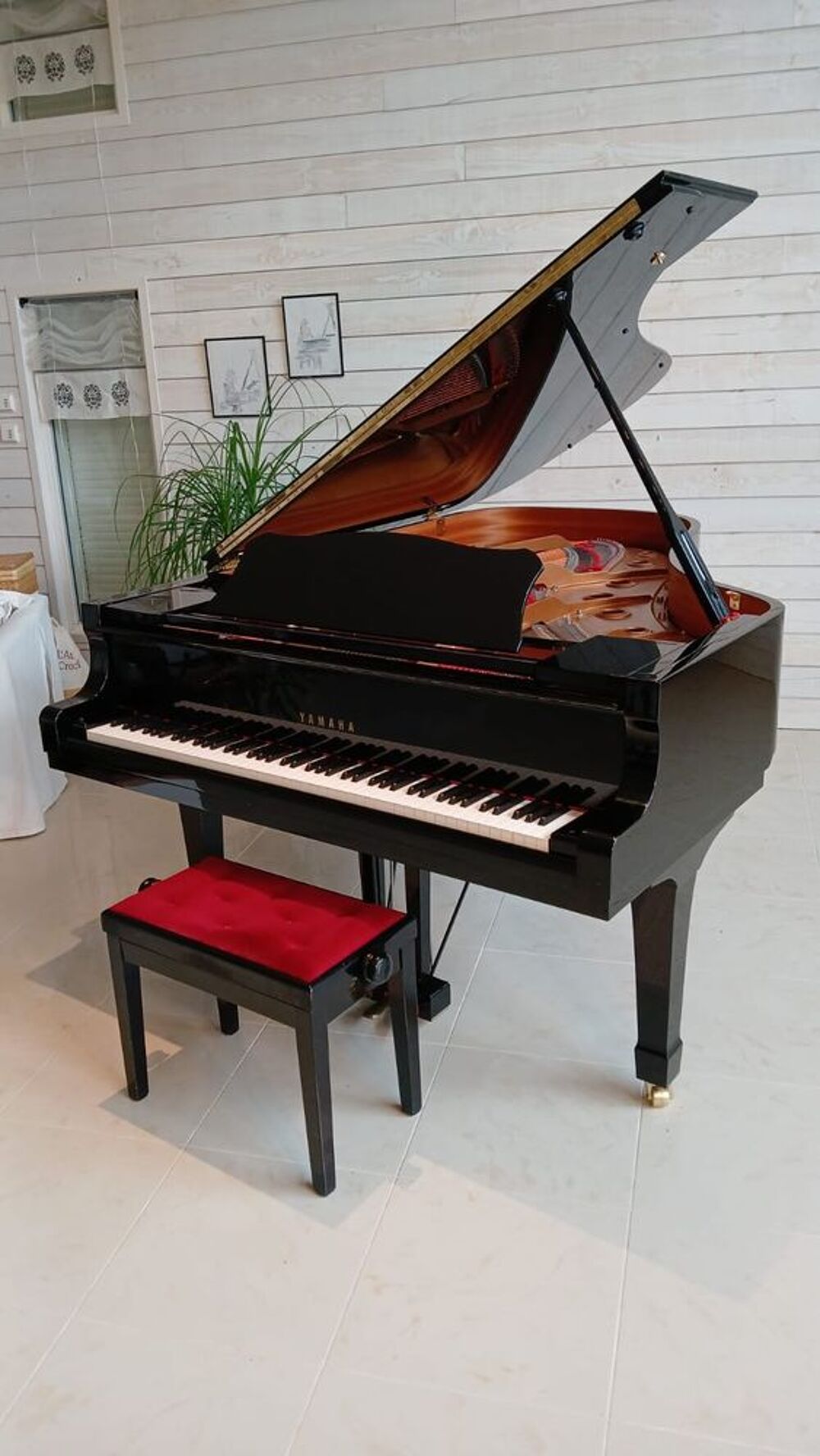 Piano Yamaha C6 Instruments de musique