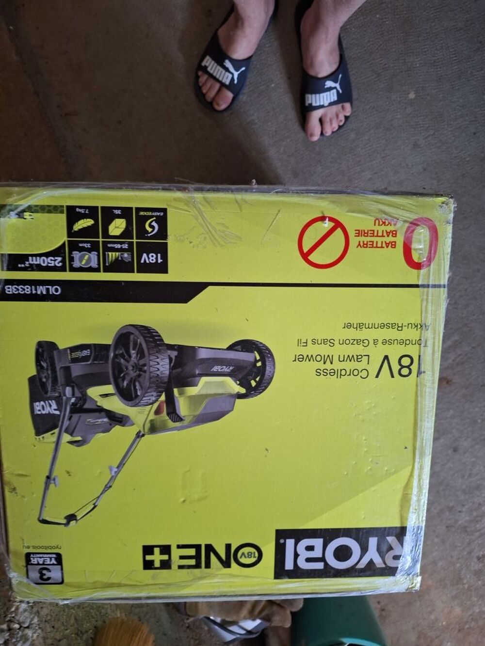 Tondeuse Ryobi sans fil neuve Jardin