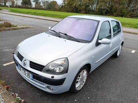Renault clio ii Clio 1.6i 16V Initiale Proactive
