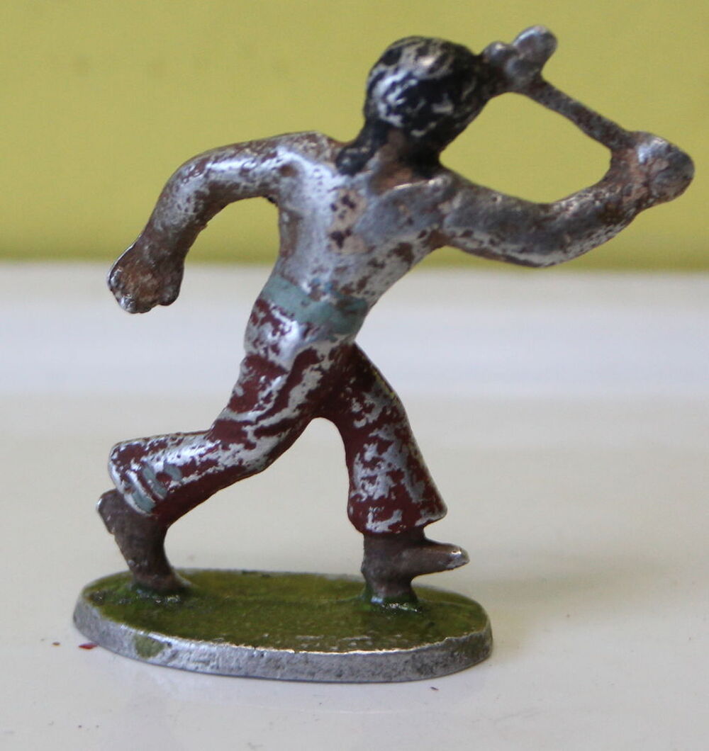 Enfant indien QUIRALU avec hache Jeux / jouets