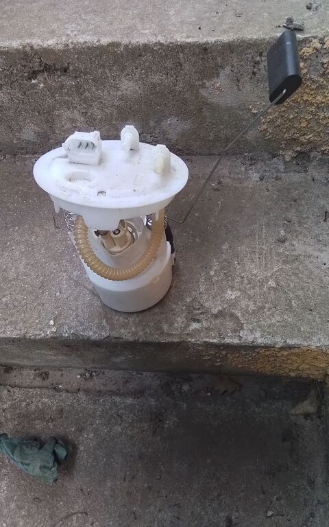 Pi&egrave;ces et &eacute;quipements Voiture Pi&egrave;ces et &eacute;quipements Voiture  occasion Roquebilli&egrave;re 06450