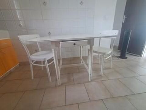 Table cuisine +2. Chaises 120 Sainte-Anne (97)
