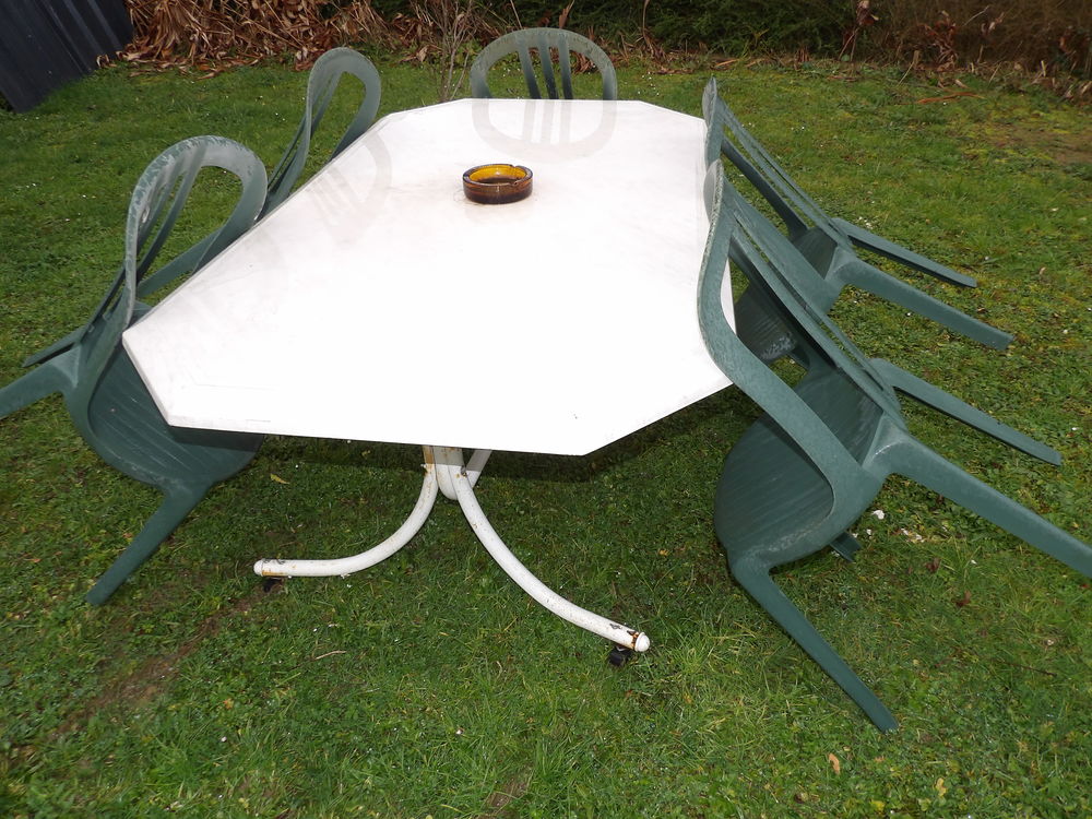 TABLE EN MELAMINE imitation MARBRE 170 x 95 cm avec 5 chaise Meubles