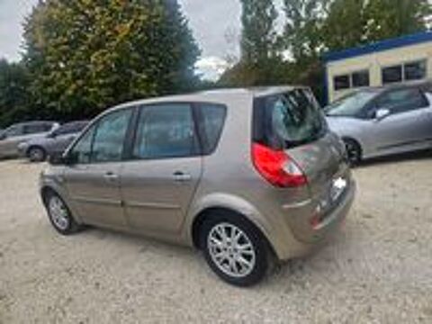 Sc&eacute;nic II Scenic 1.6 16V Emotion 2009 occasion 89150 Saint-Val&eacute;rien