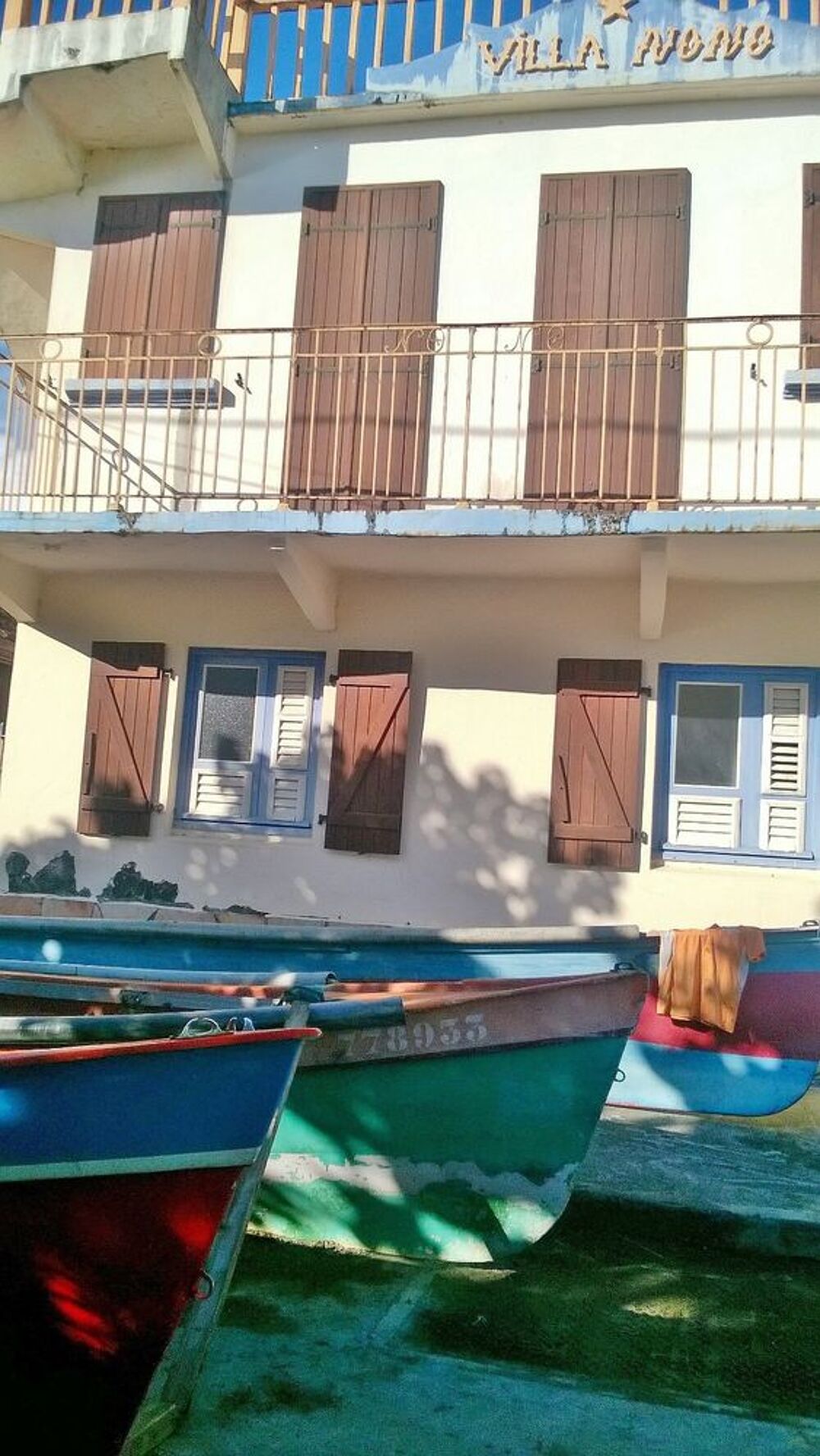 Location Appartement T2 EN R+1 en bord de mer au bourg de Case Pilote Case-pilote