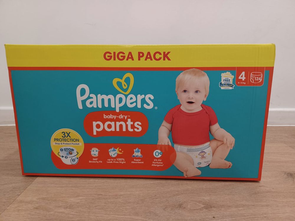 Couches PAMPERS GIGAPACK- Baby-dry -Cartons de couches NEUFS Pu�riculture