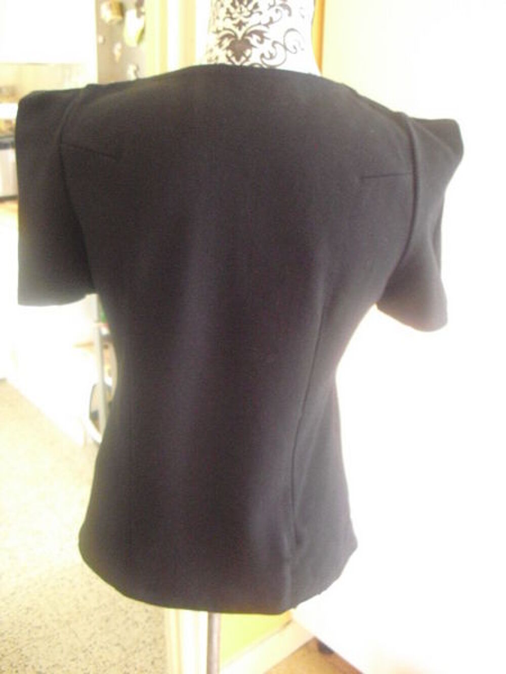 TOP NOIR tissus &eacute;pais NEUF ZARA TAILLE M Vêtements