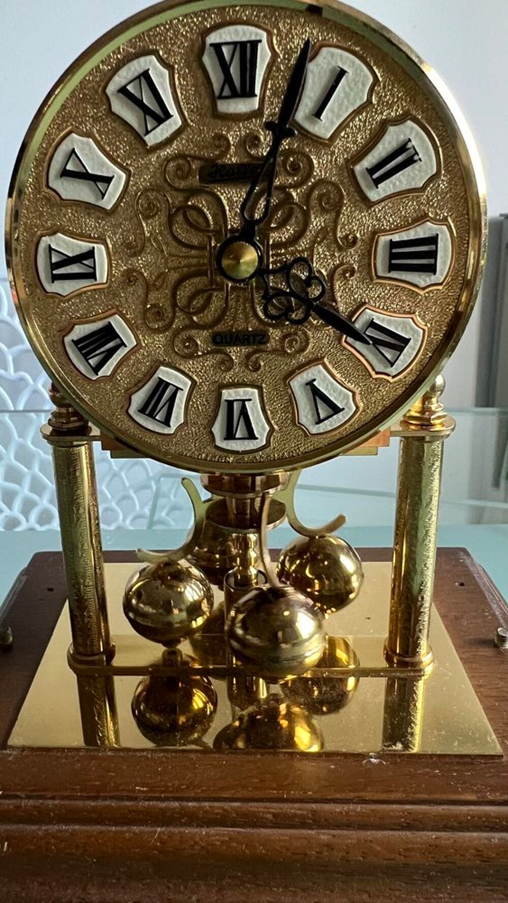 Horloge Haller
QUARIZ
MADE IN GERMANY Meubles