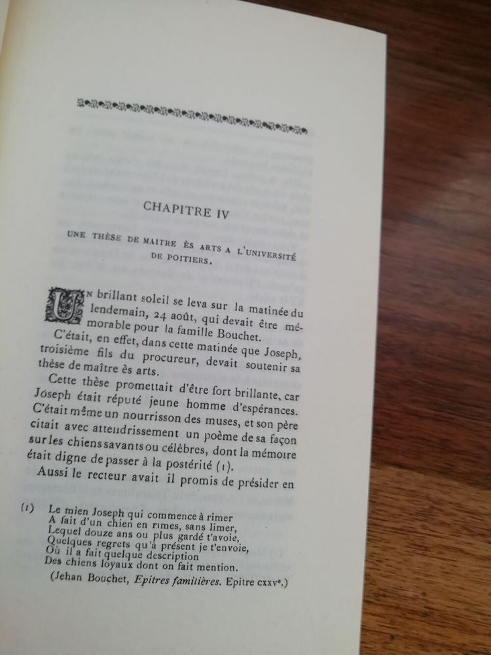 Roman sur la vie de Poitiers en 1539 Au Logis de la Lycorne Livres et BD
