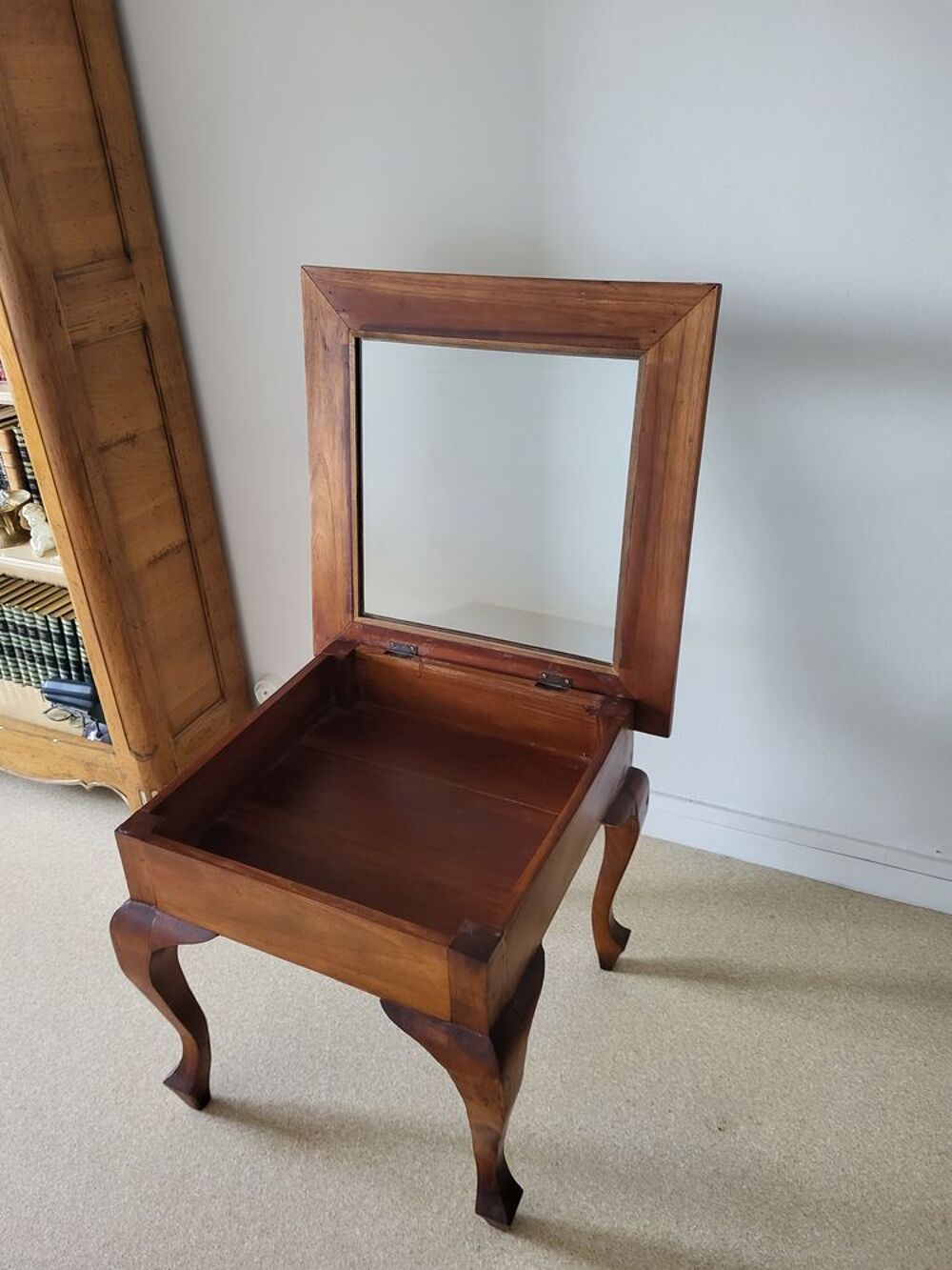 Petite table Meubles