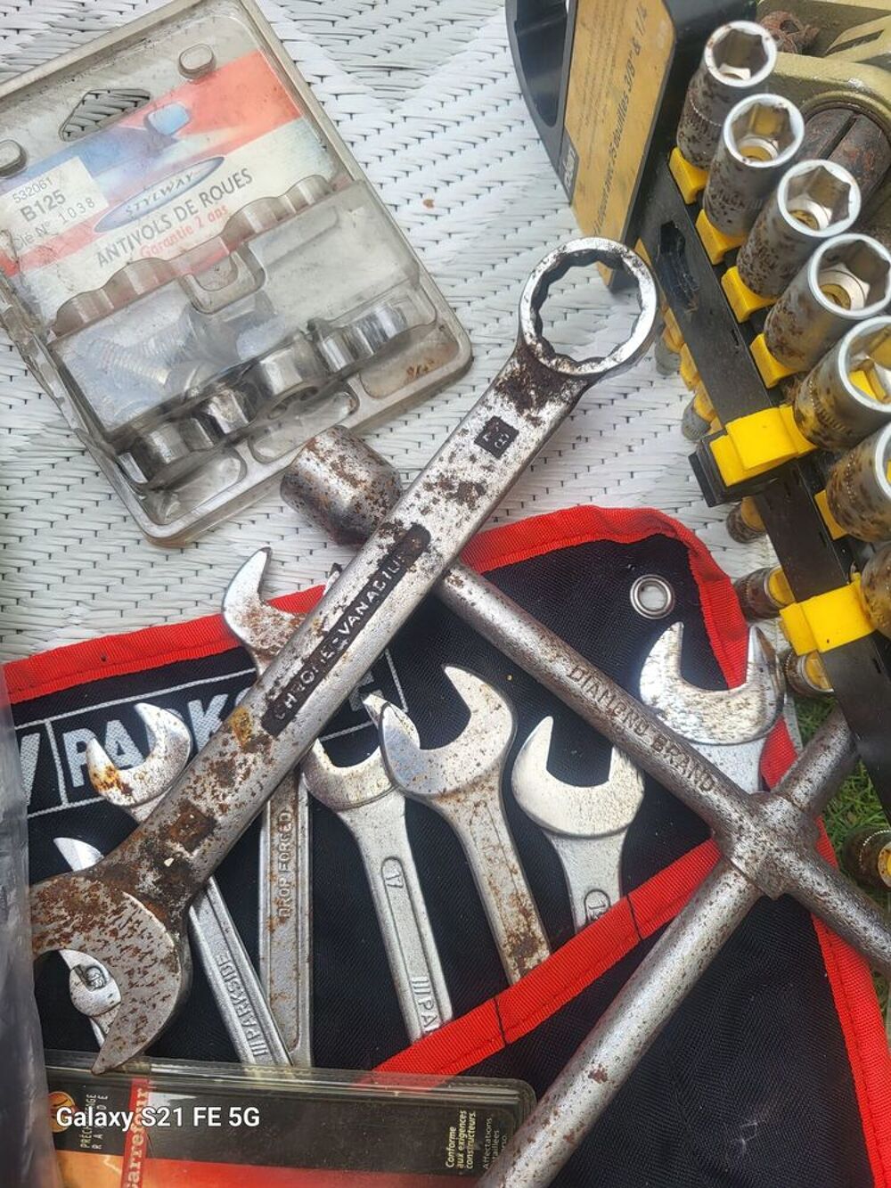 Lot divers outils v&eacute;hicule Bricolage