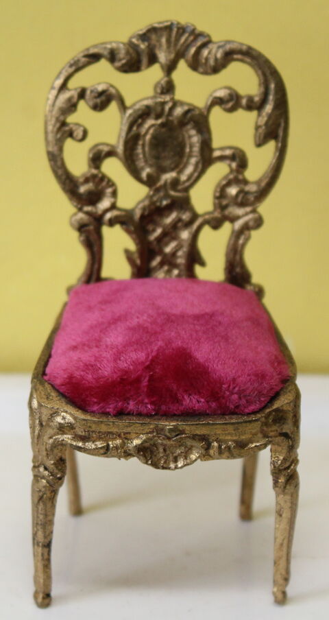 Chaise porte montre bronze Louis XV 
miniature poupée XIXème 60 Issy-les-Moulineaux (92)
