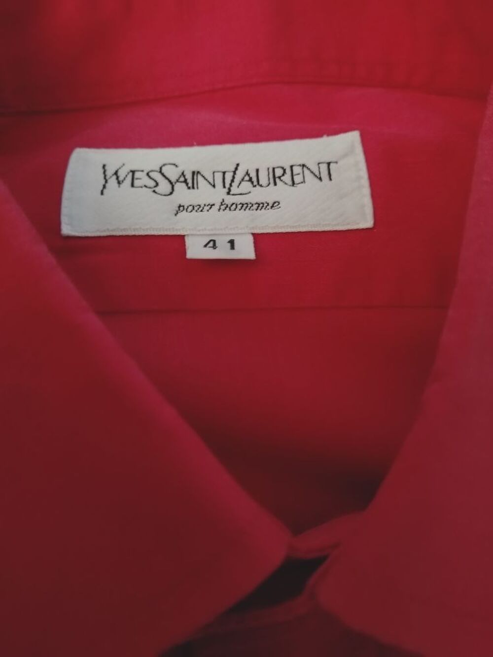 Chemise pour homme, YVES ST LAURENT
Vêtements