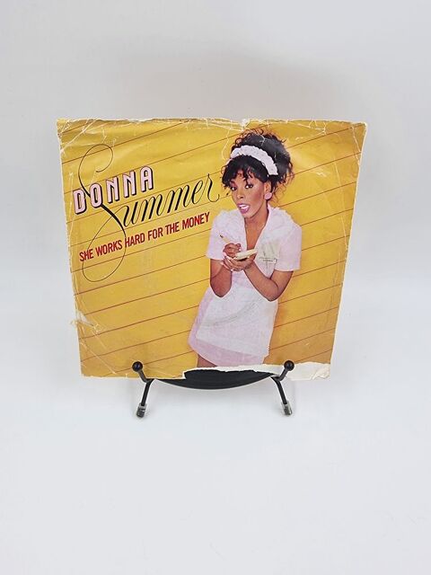 Vinyle 45 tours Donna Summer : She Works Hard for the Money  2 Vulbens (74)