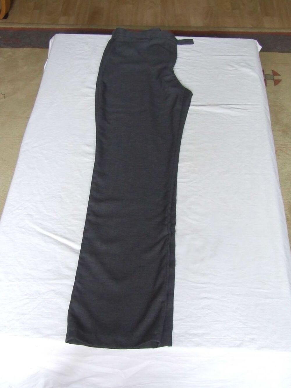 Pantalon coupe droite, FROGGY, Gris fonc&eacute;, T. 42, TBE Vêtements