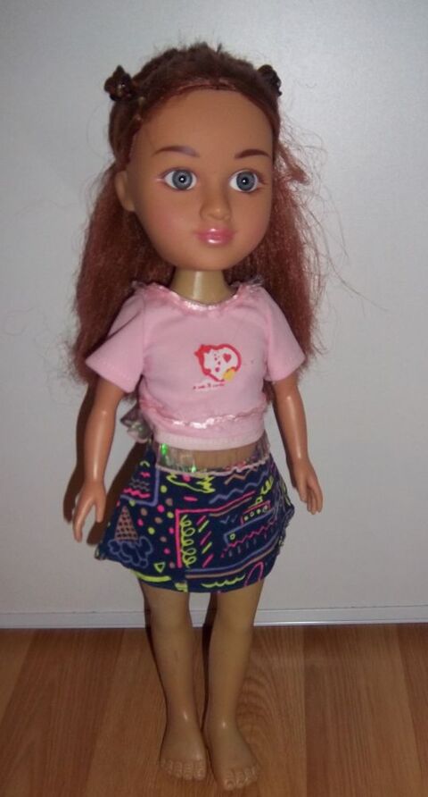 Jupe imprim�e bleue poup�e 1 Colombier-Fontaine (25)