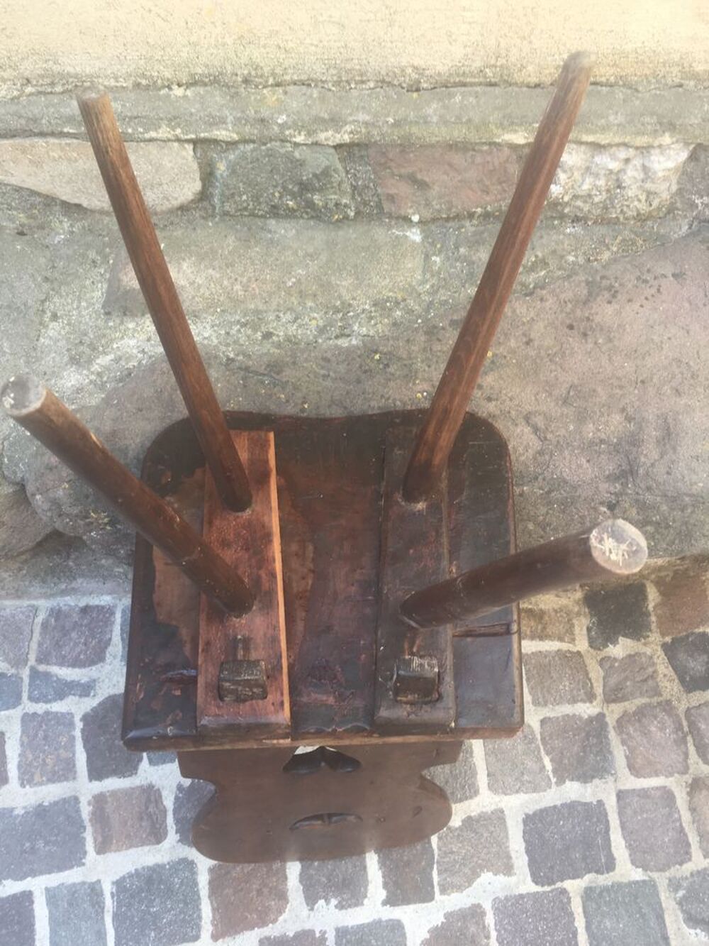 Chaise stabelle/blason h&eacute;raldique/Bretzel armoirie Suisse Meubles
