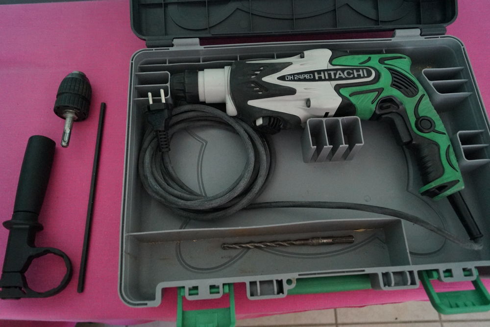 1)	PERFORATEUR PRO- DH 24PB 3 SDS PLUS- HITACHI Bricolage