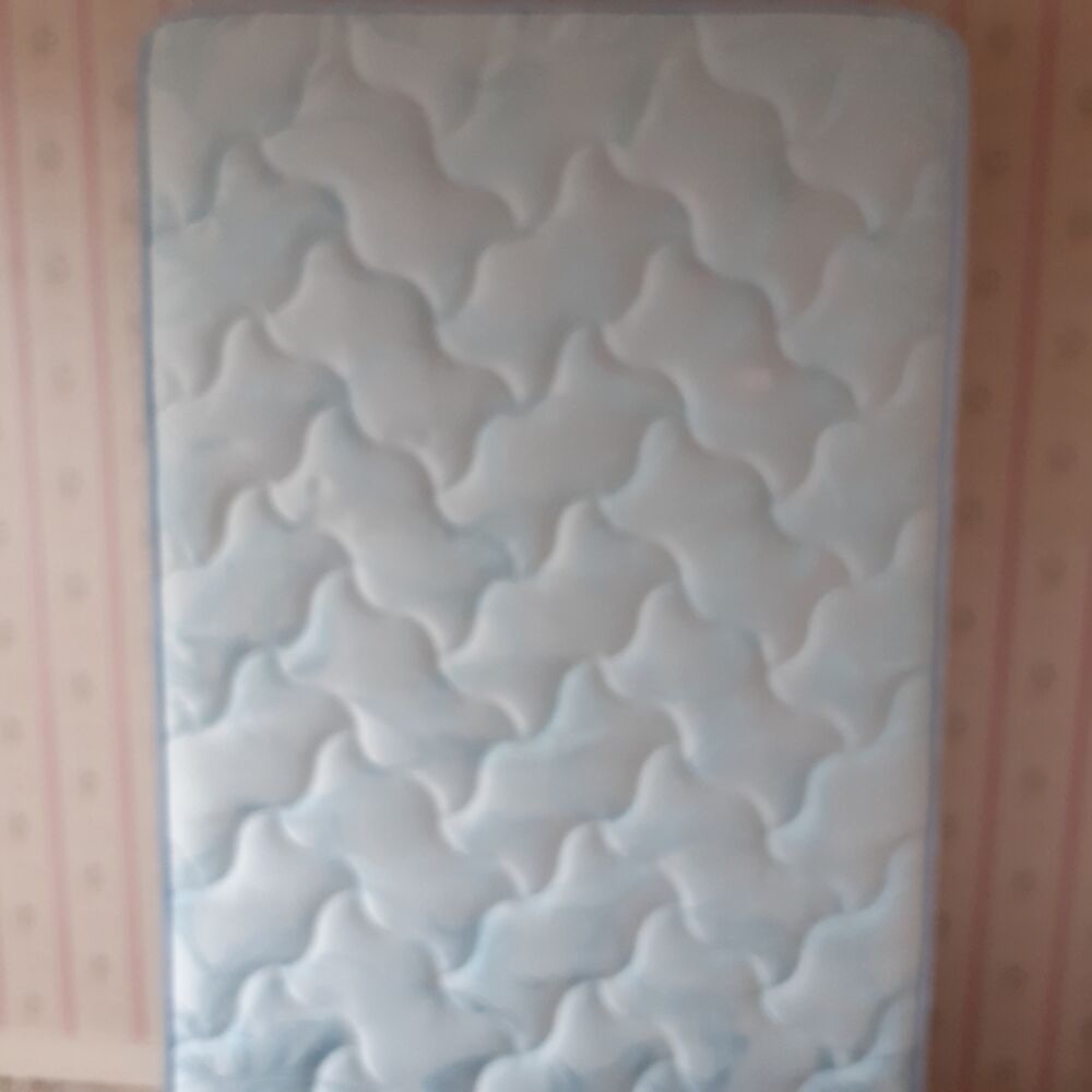 matelas neuf Meubles