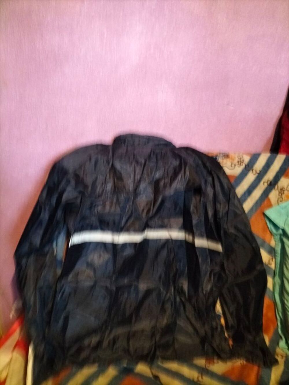 Veste coupe vent pluie waterproof taille S quasi neuf Vêtements