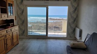  Appartement à louer 2 pièces 570 m²