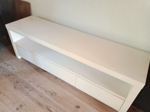   BUFFET SALON / BAHUT   3 portes - laqu� blanc brillant - 
80 Roquebilli�re (06)