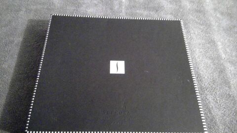 BOITE EN CARTON SEPHORA VIDE
2 Triel-sur-Seine (78)