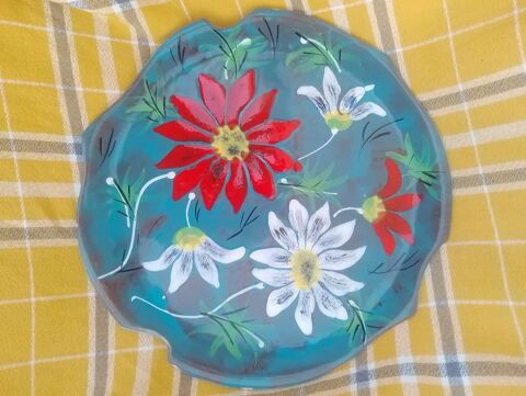 Grand Plat Artisanal Diam�tre 31 cm de la Marque   Vercor   30 La Fert�-Alais (91)