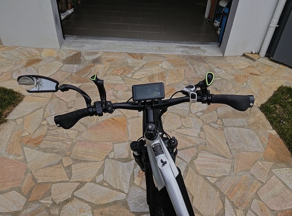 VTT A ASSISTANCE ELECTRIQUE CRAZYBIRD Jumper. Vélos