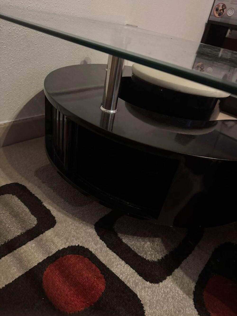 Table basse en verre &amp; tabourets Meubles