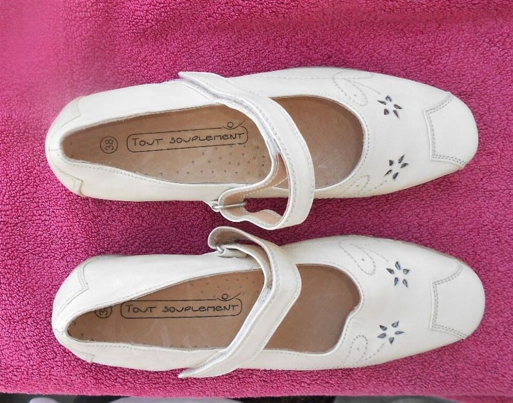 paire de mocassins beige tout en cuir // femme / neuve Chaussures