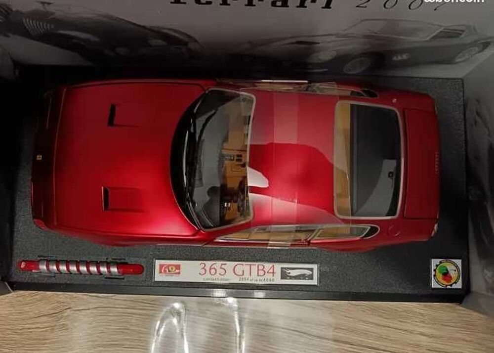 Ferrari 365 GTB4 1 /18 60 ANS 