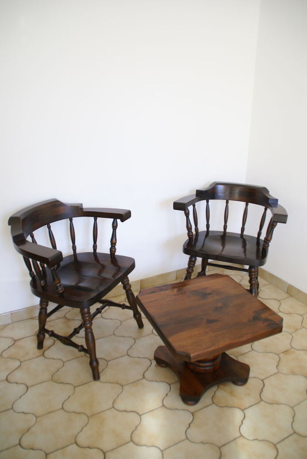 FAUTEUILS - TABLE BASSE Meubles