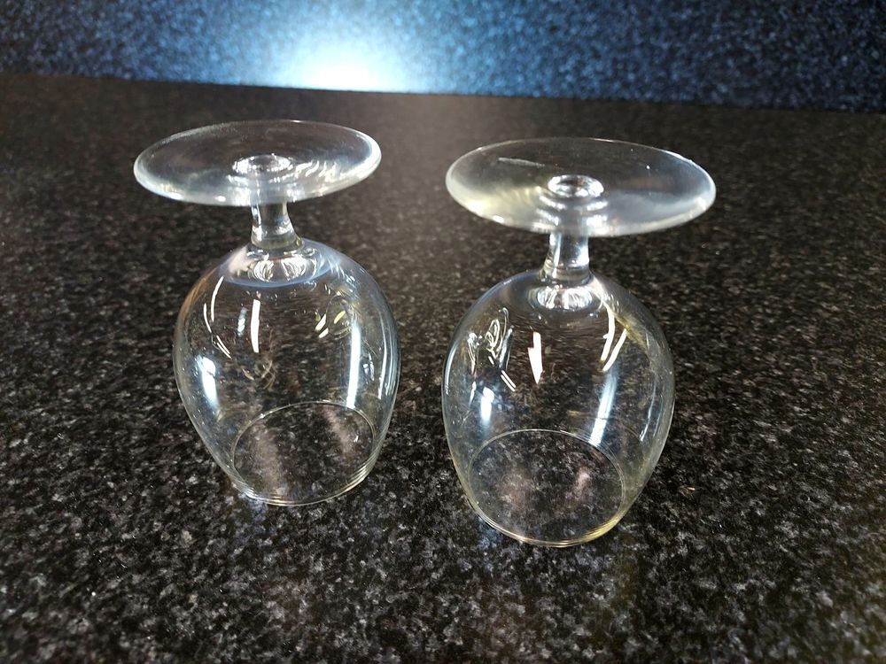 Lot de 2 verres &agrave; digestif forme ballon Cuisine
