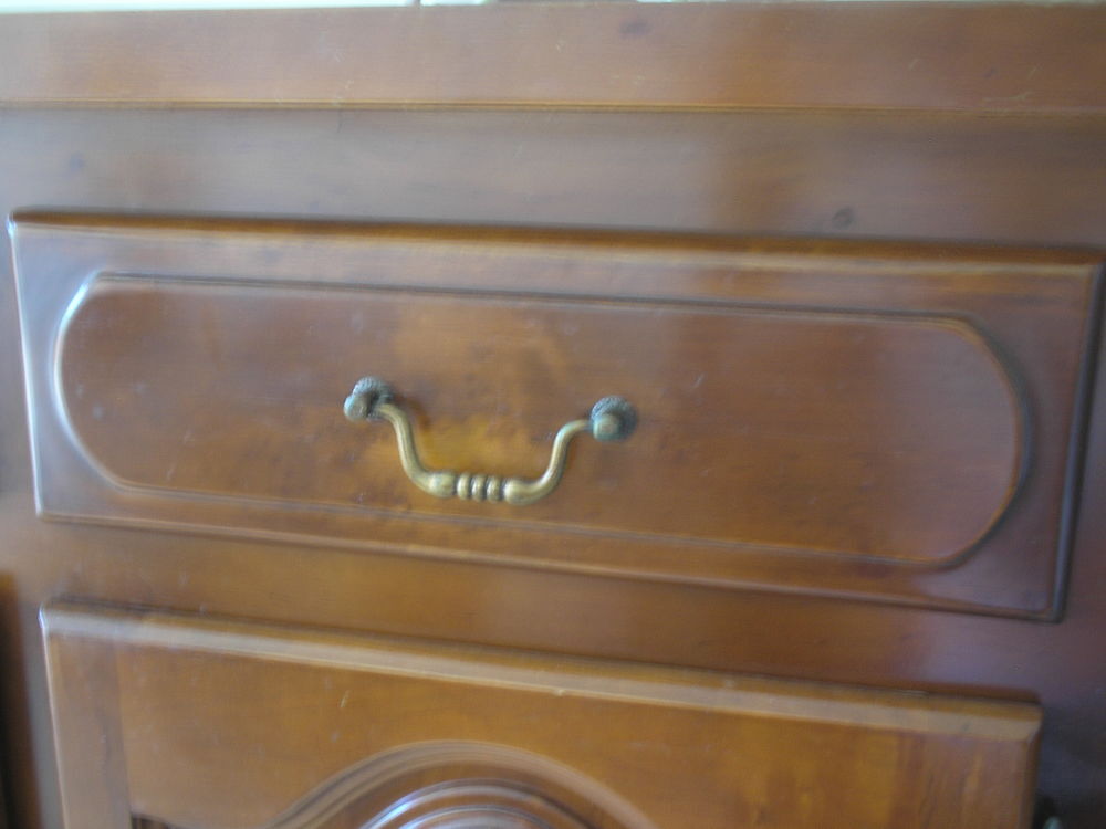 Buffet 3 portes, 3 tiroirs Meubles