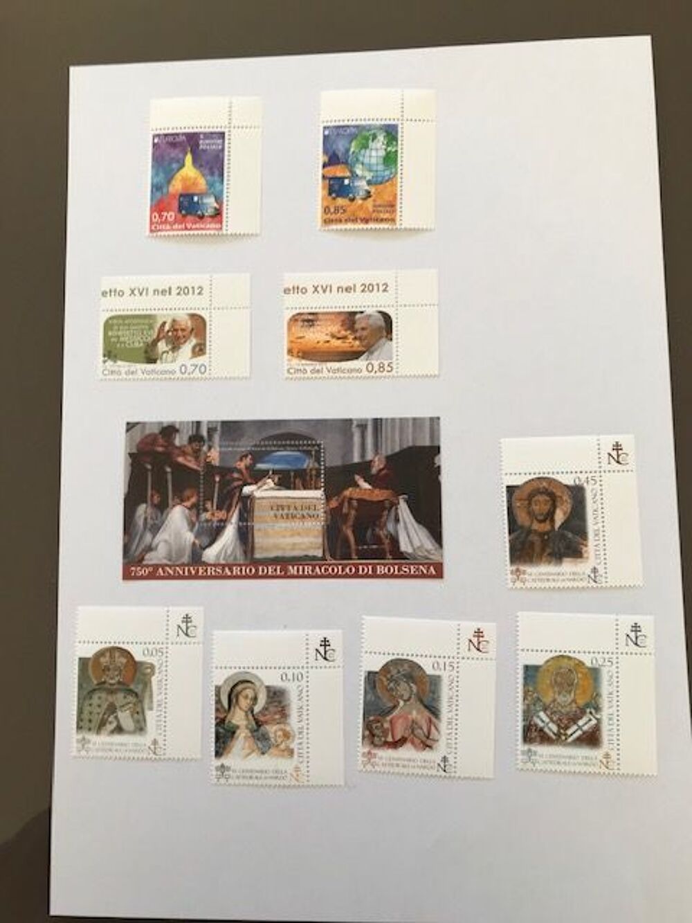 TIMBRES DU VATICAN NEUFS 