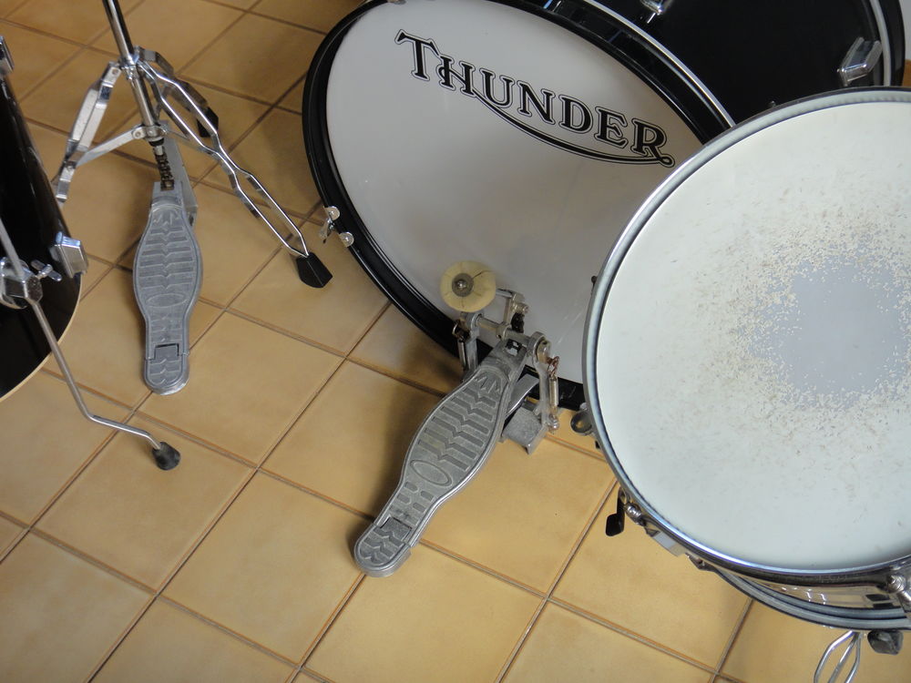 Batterie THUNDER noire Instruments de musique