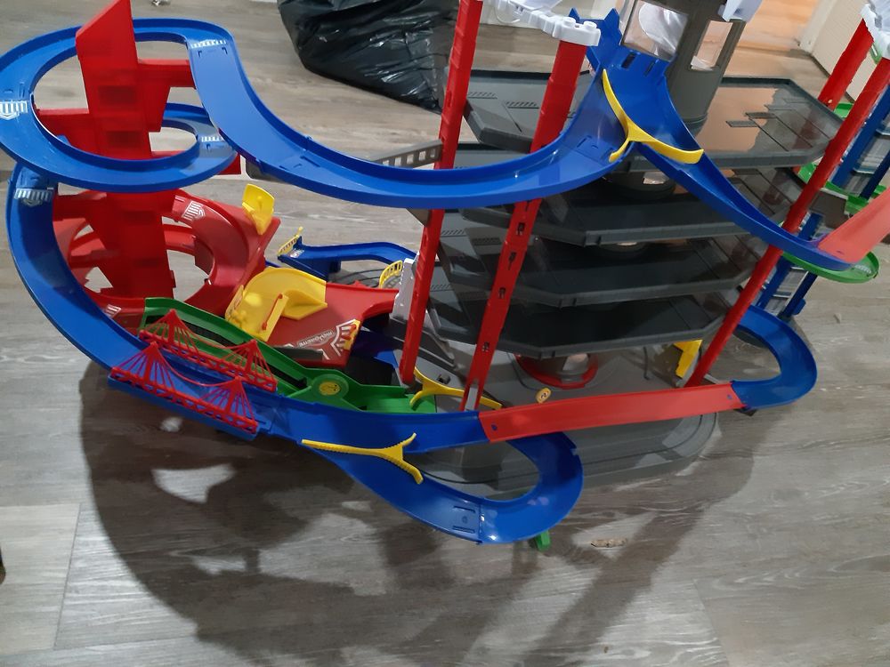 Grand Garage Majorette avec 12 voitures Jeux / jouets