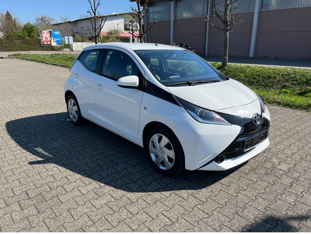 Aygo 1.0 VVT-i x-cite Blanc (3 CV) 2017 occasion 20260 Calvi