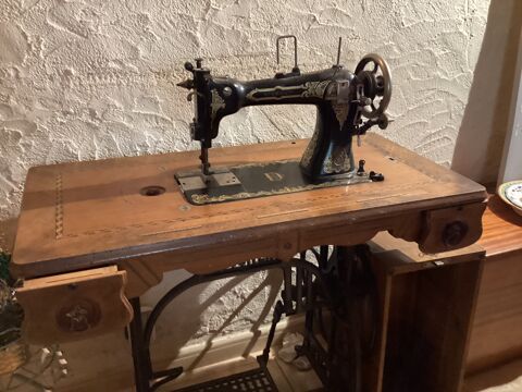 Machine  coudre 70 Mouans-Sartoux (06)