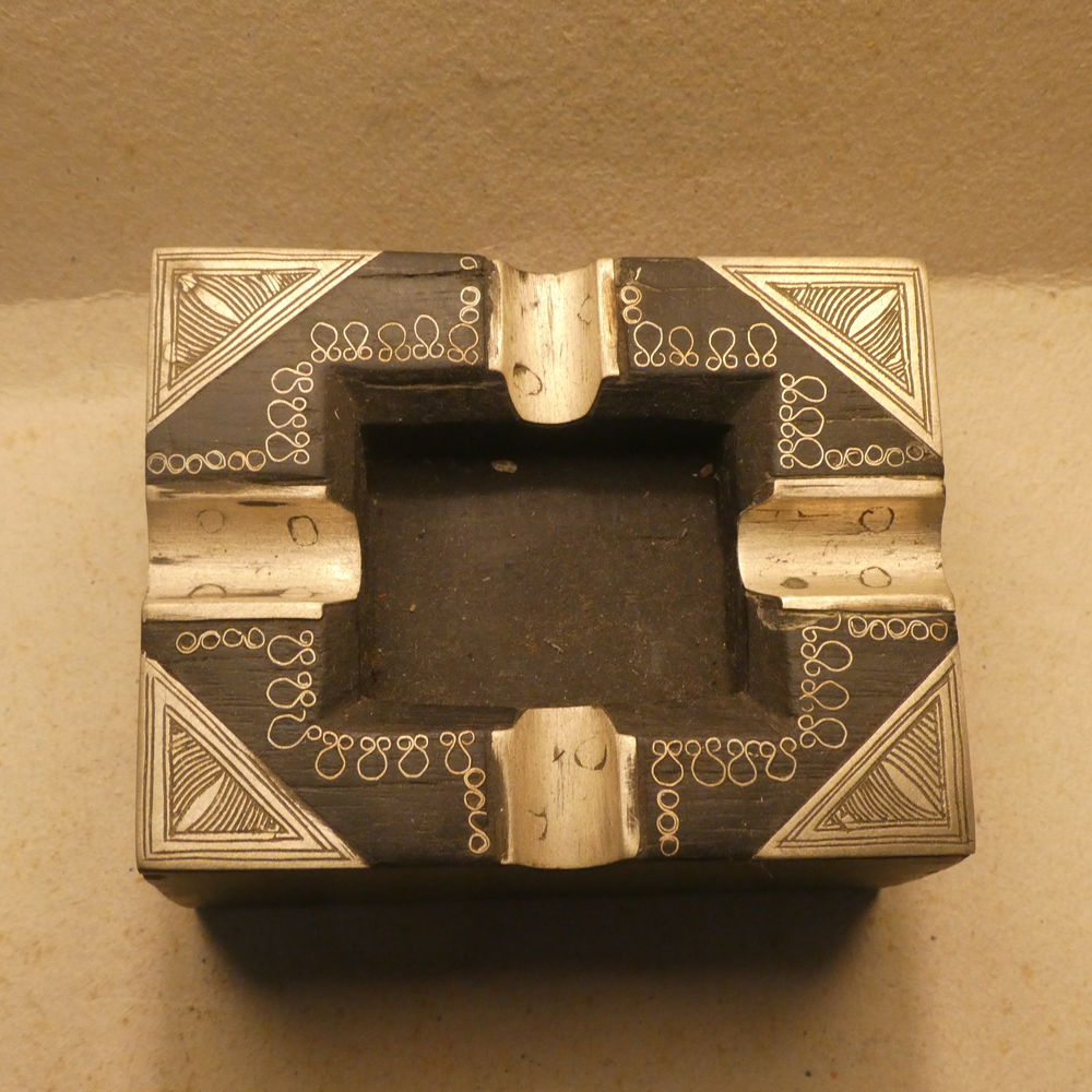 Cendrier Touareg en &eacute;bene et argent Décoration
