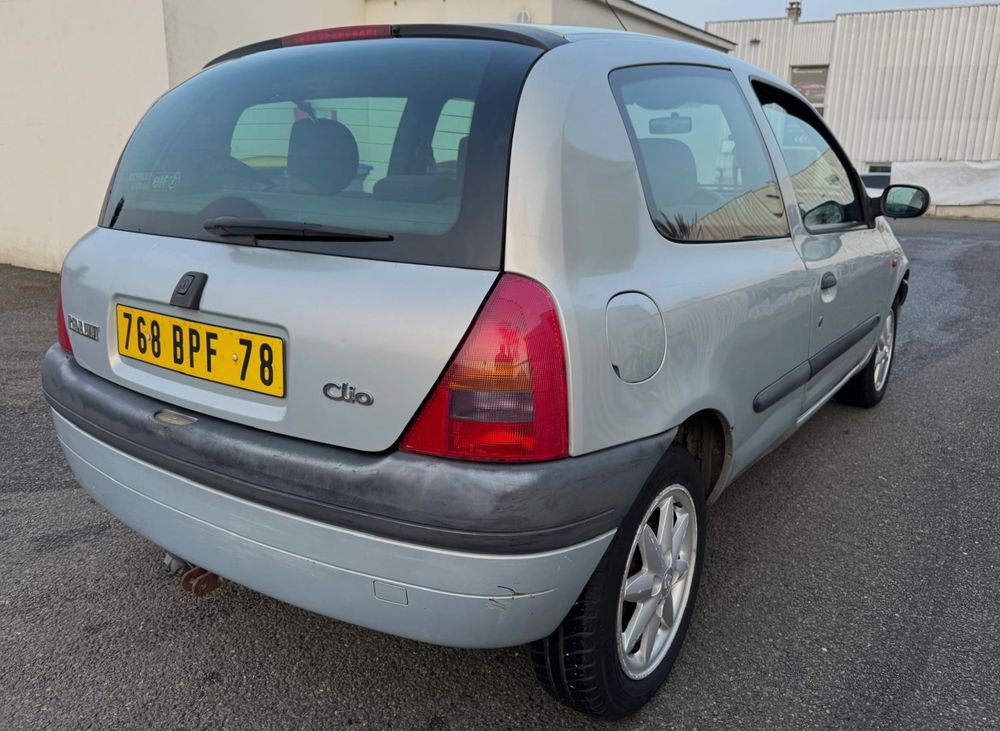 Clio II Clio 1.2i RXE 2000 occasion 78300 Poissy
