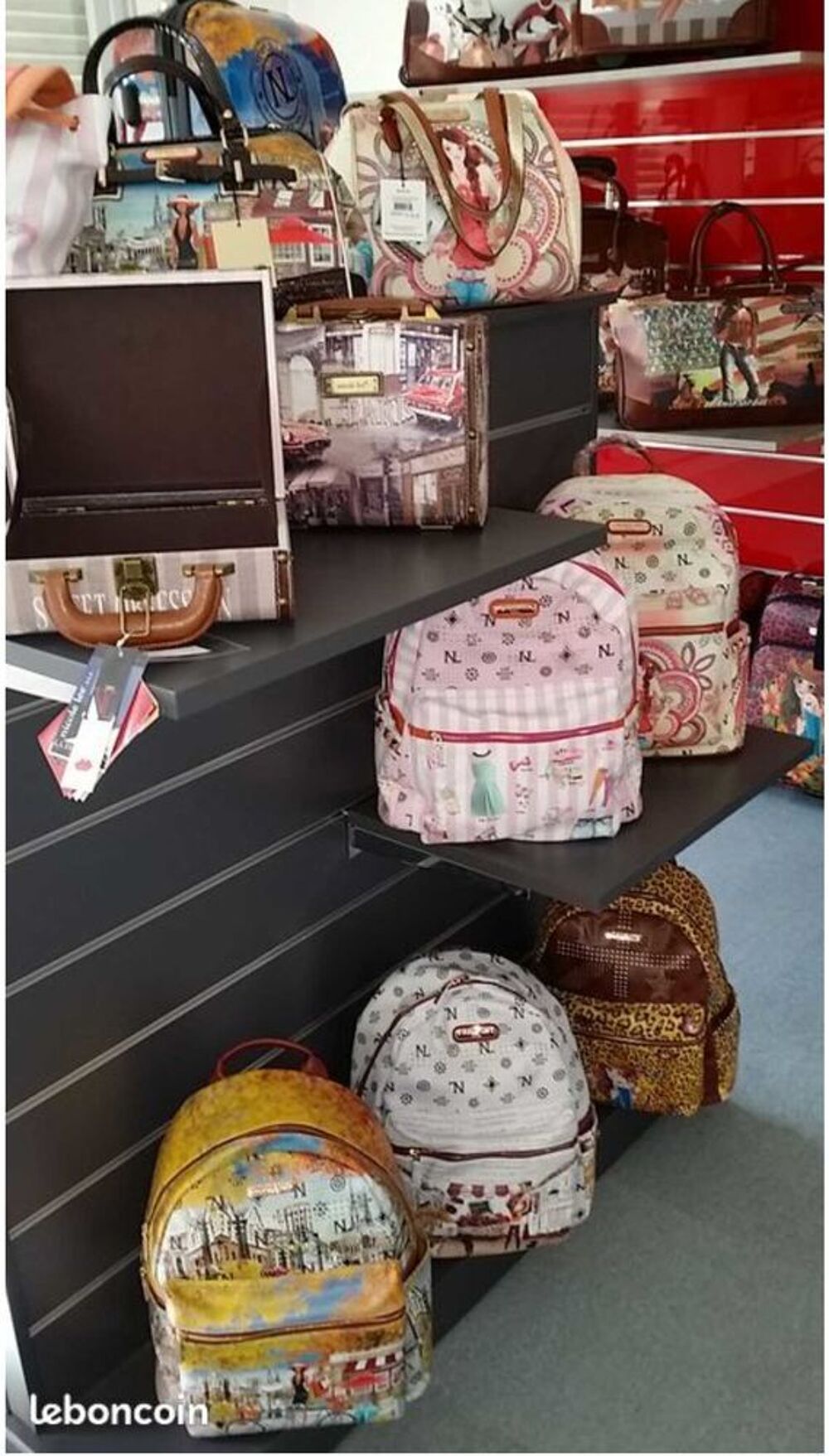 Stock sacs a mains , bagageries. 100% NEUF Maroquinerie