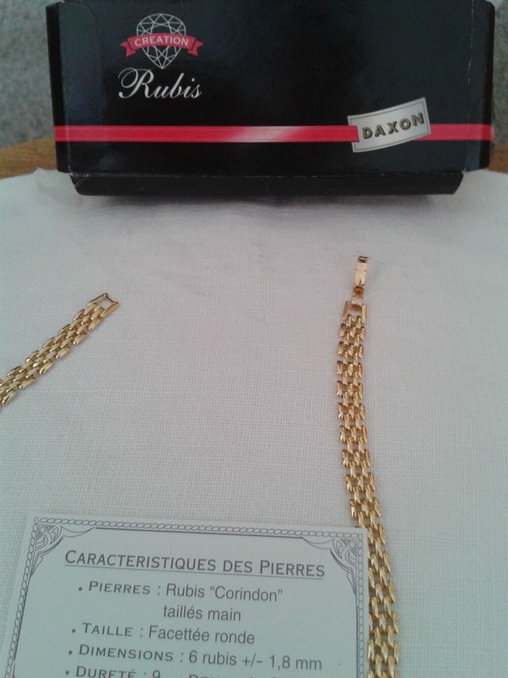 Collier vintage neuf Bijoux et montres