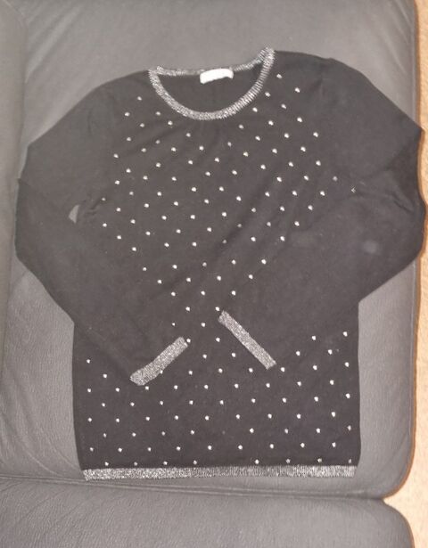 Joli pull noir �toil� et paillet� - Taille 13/14 ans - Tex
2 Aix-les-Bains (73)